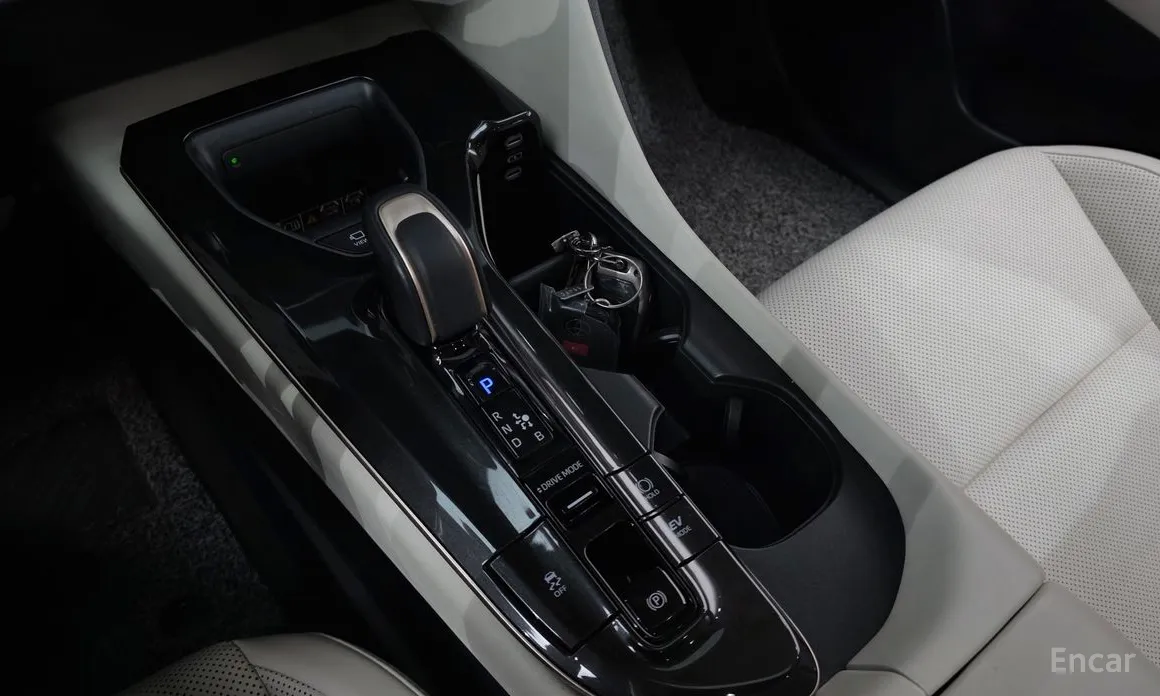 Toyota Crown 2023 2.5 4WD Hybrid