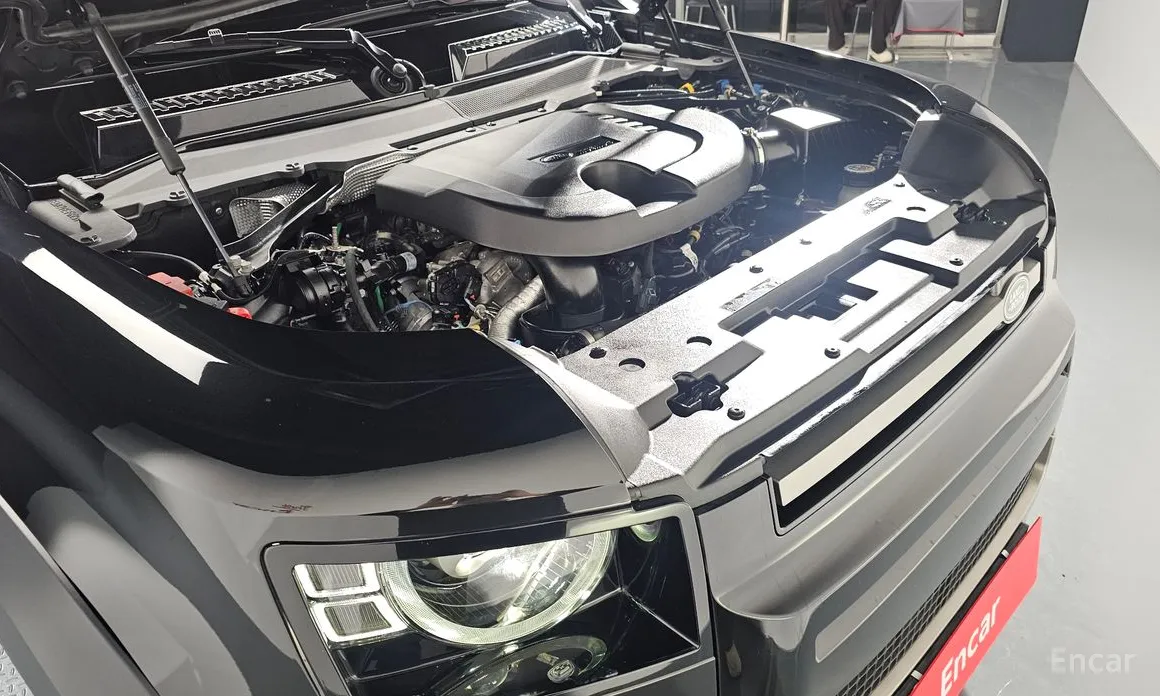 Land Rover Defender 2020 130 D300 X-Dynamic HSE