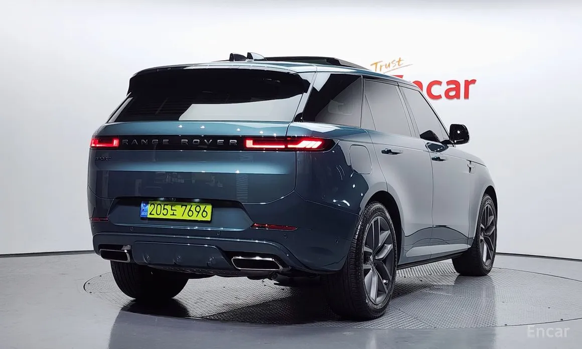 Land Rover Range Rover Sport 2022 P550E Dynamic HSE