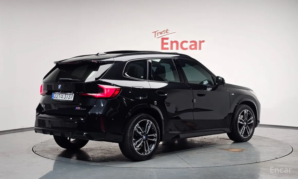 BMW X1 2023 sDrive 20i M Sport