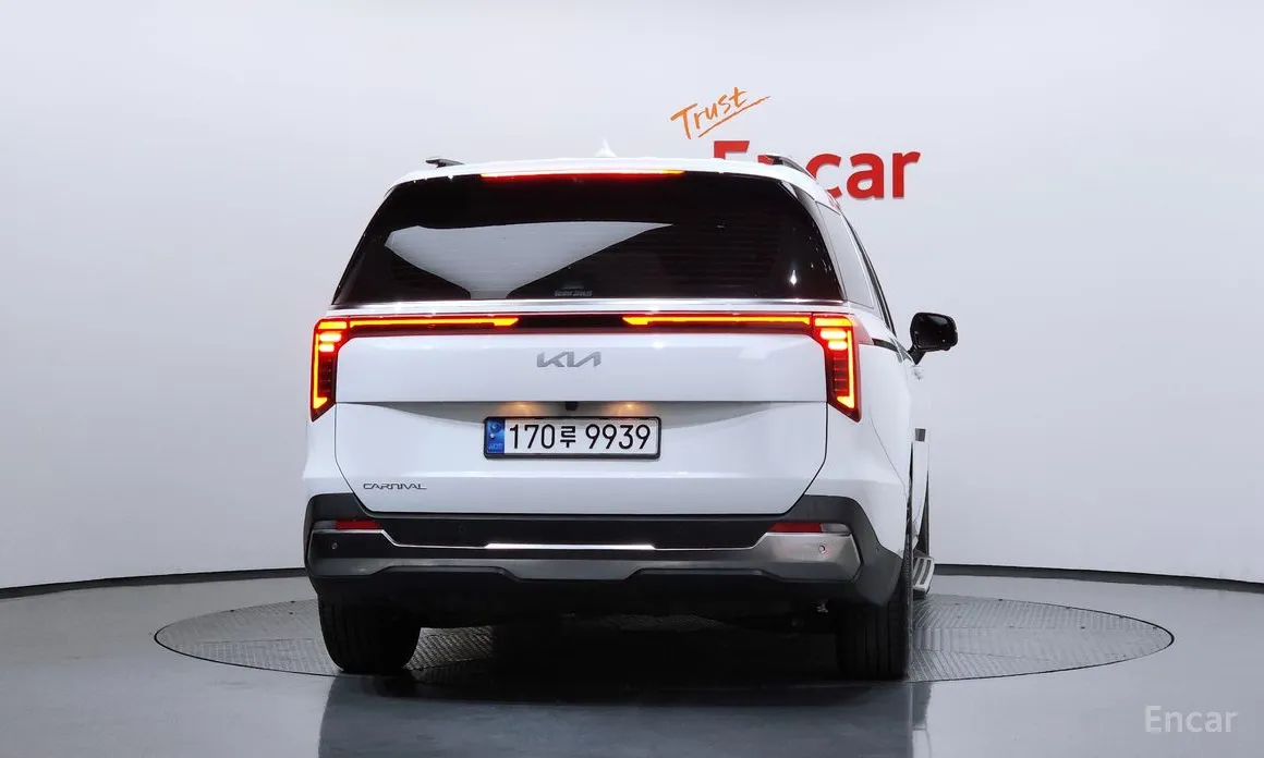 Kia Carnival 2023 Gasoline 9-Seater Signature