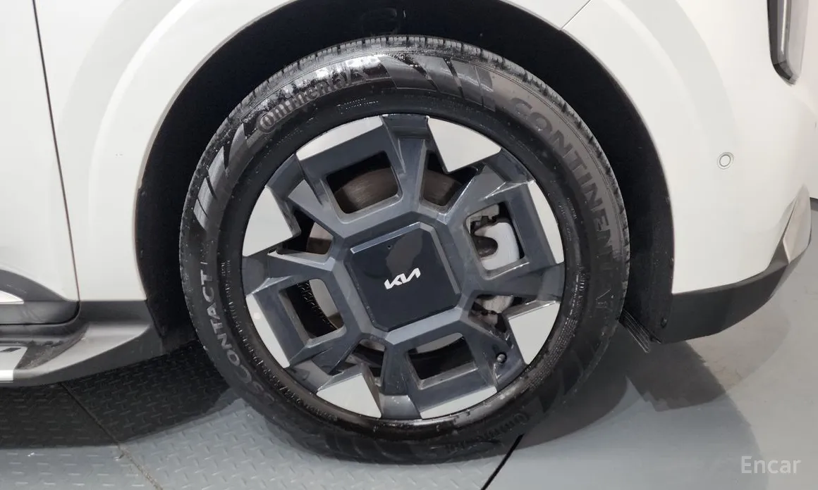 Kia Carnival 2023 Gasoline 9-Seater Signature