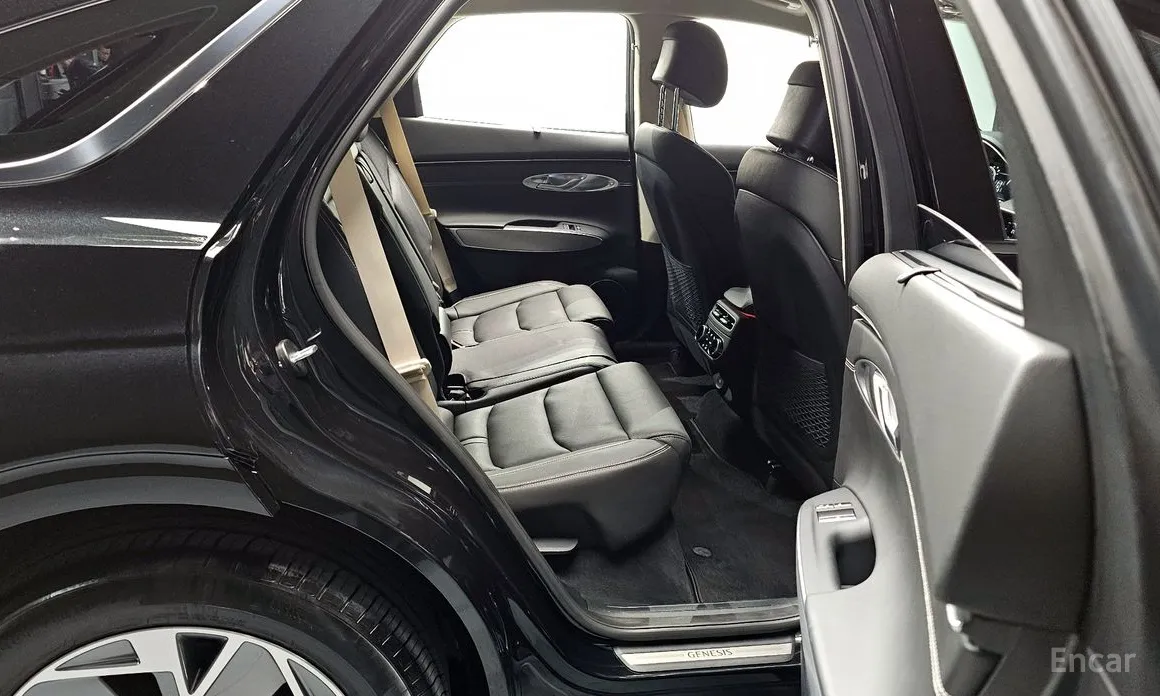 Genesis GV70 2022 e-AWD