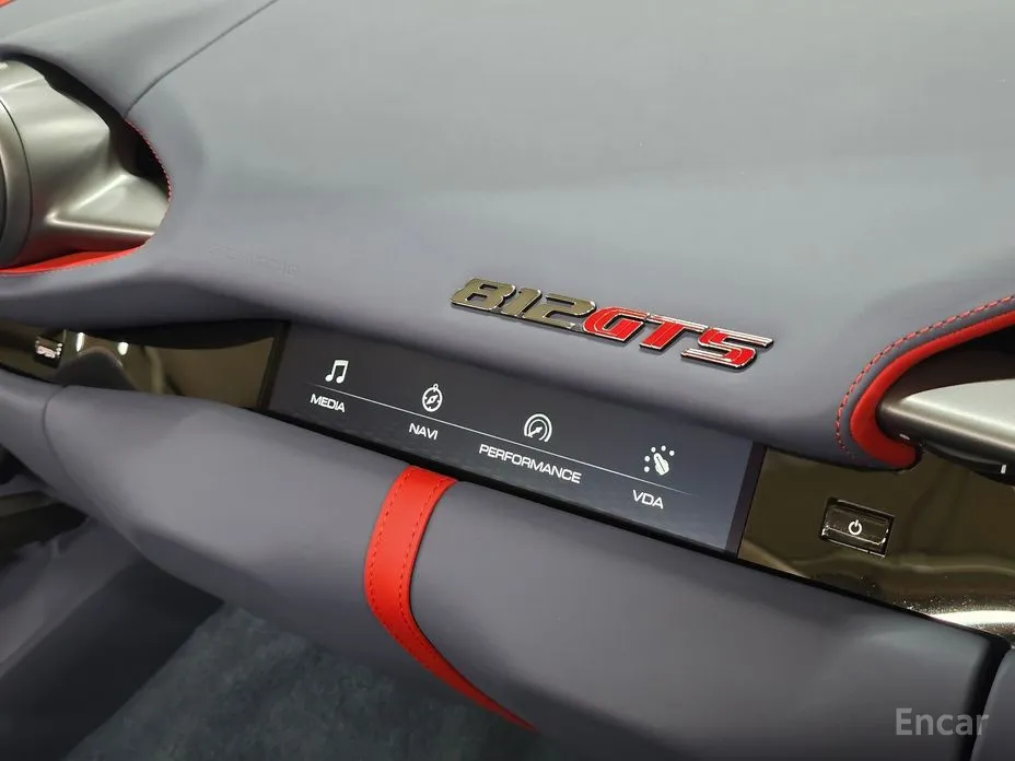 Ferrari 812 2020 6.5 V12