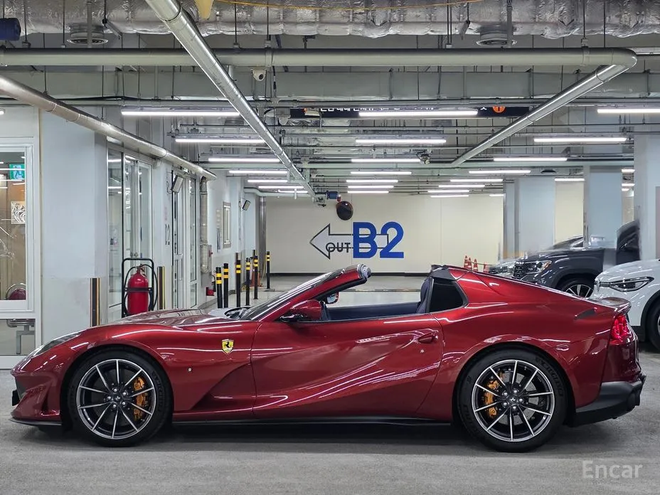 Ferrari 812 2020 6.5 V12