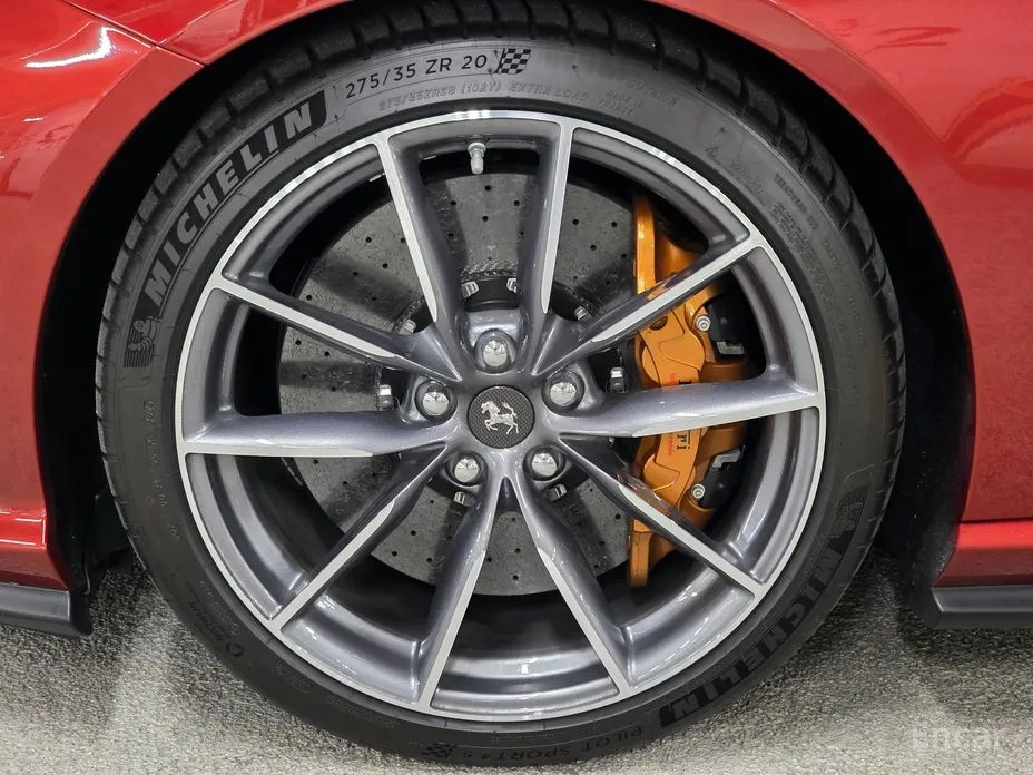 Ferrari 812 2020 6.5 V12