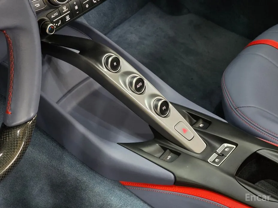 Ferrari 812 2020 6.5 V12