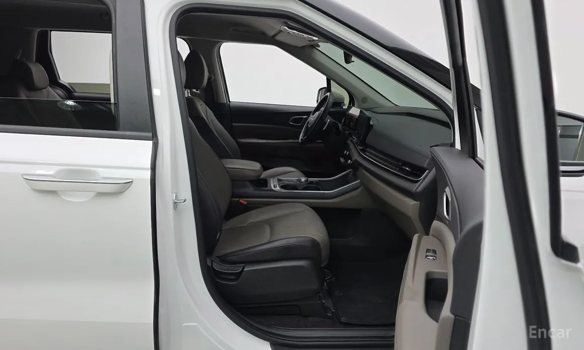 Kia Carnival 2023 9-Seater Prestige