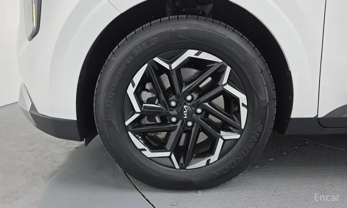 Kia Carnival 2023 9-Seater Prestige