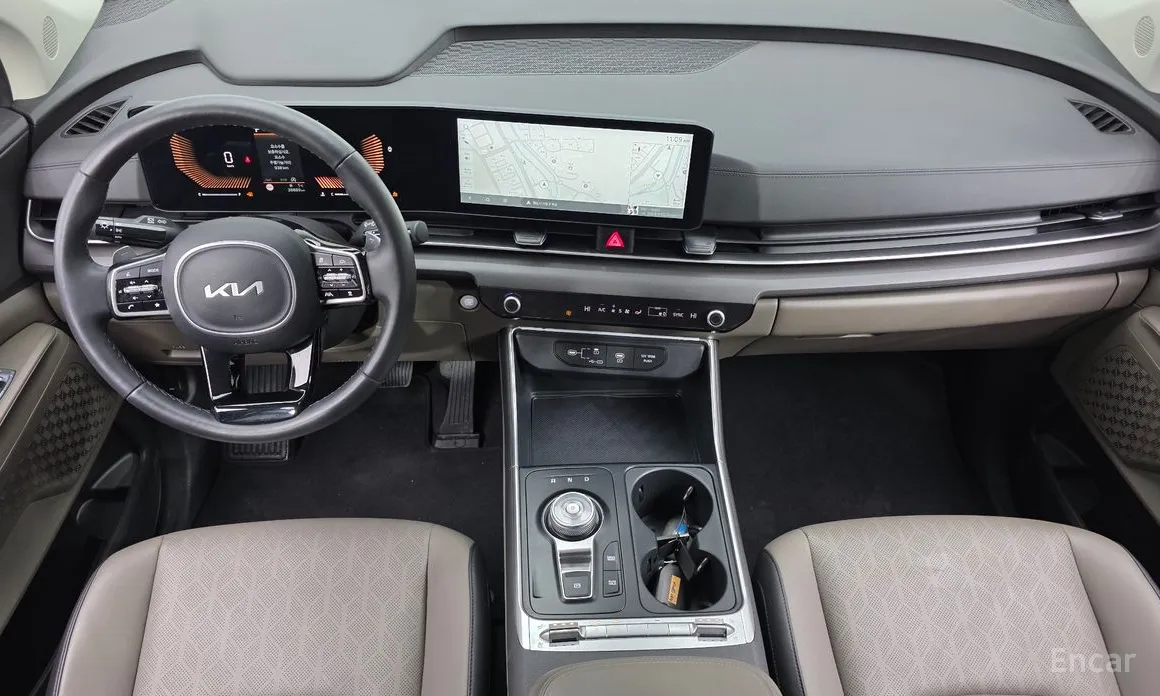 Kia Carnival 2023 9-Seater Prestige