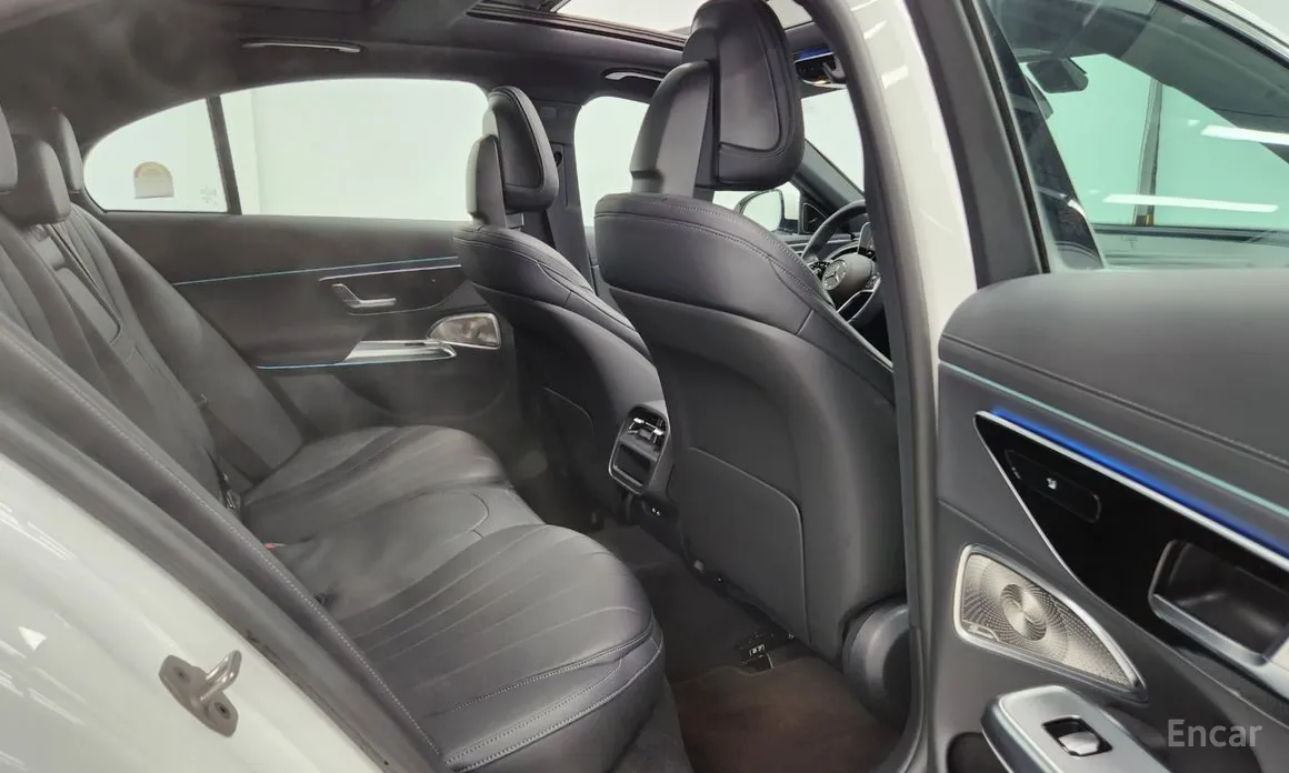 Mercedes-Benz E-Class 2024 E350e 4MATIC