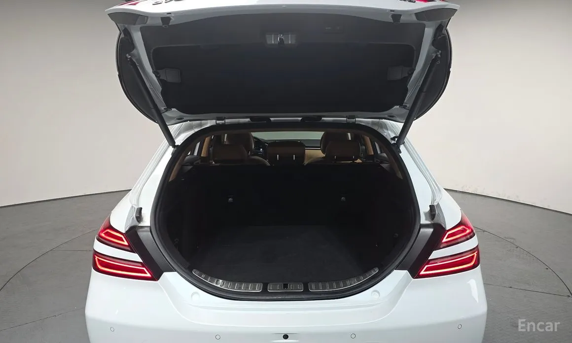 Genesis G70 2022 Gasoline 2.5T 4WD