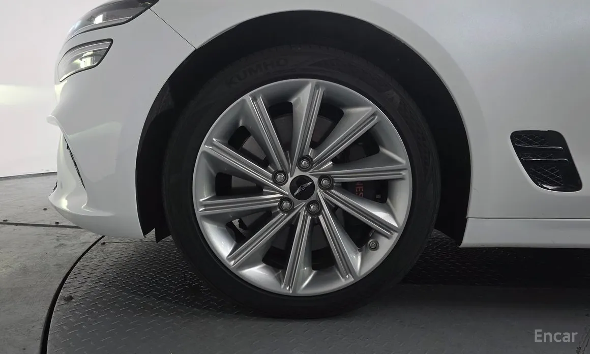 Genesis G70 2022 Gasoline 2.5T 4WD