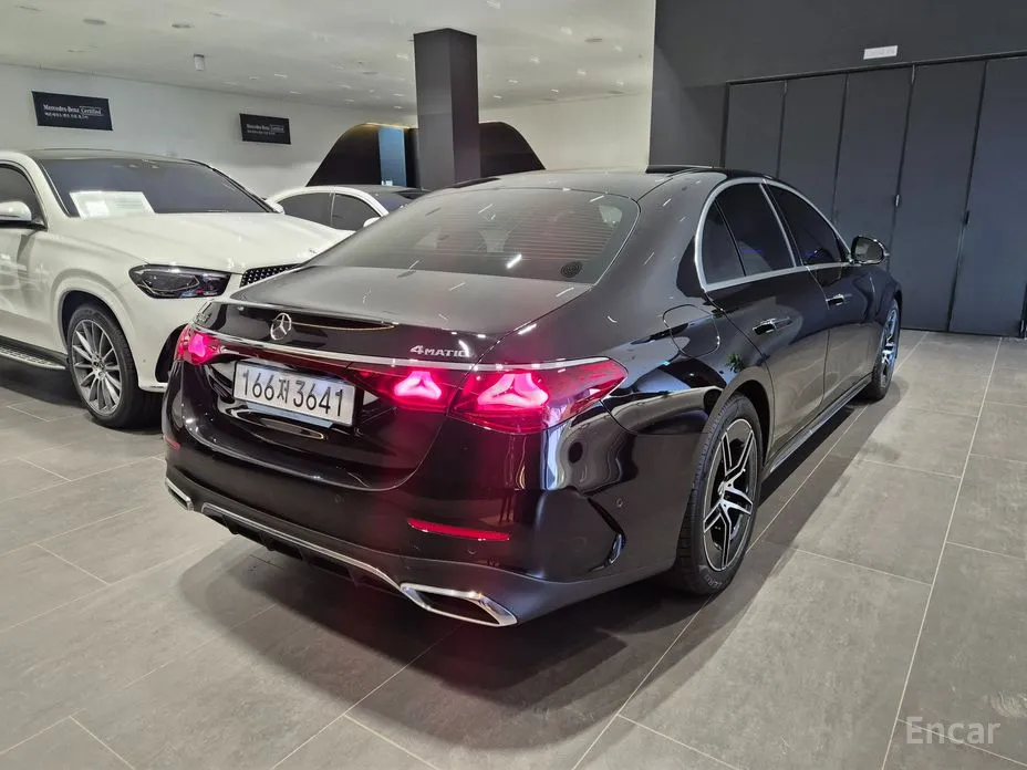 Mercedes-Benz E-Class 2024 E300 4MATIC AMG Line
