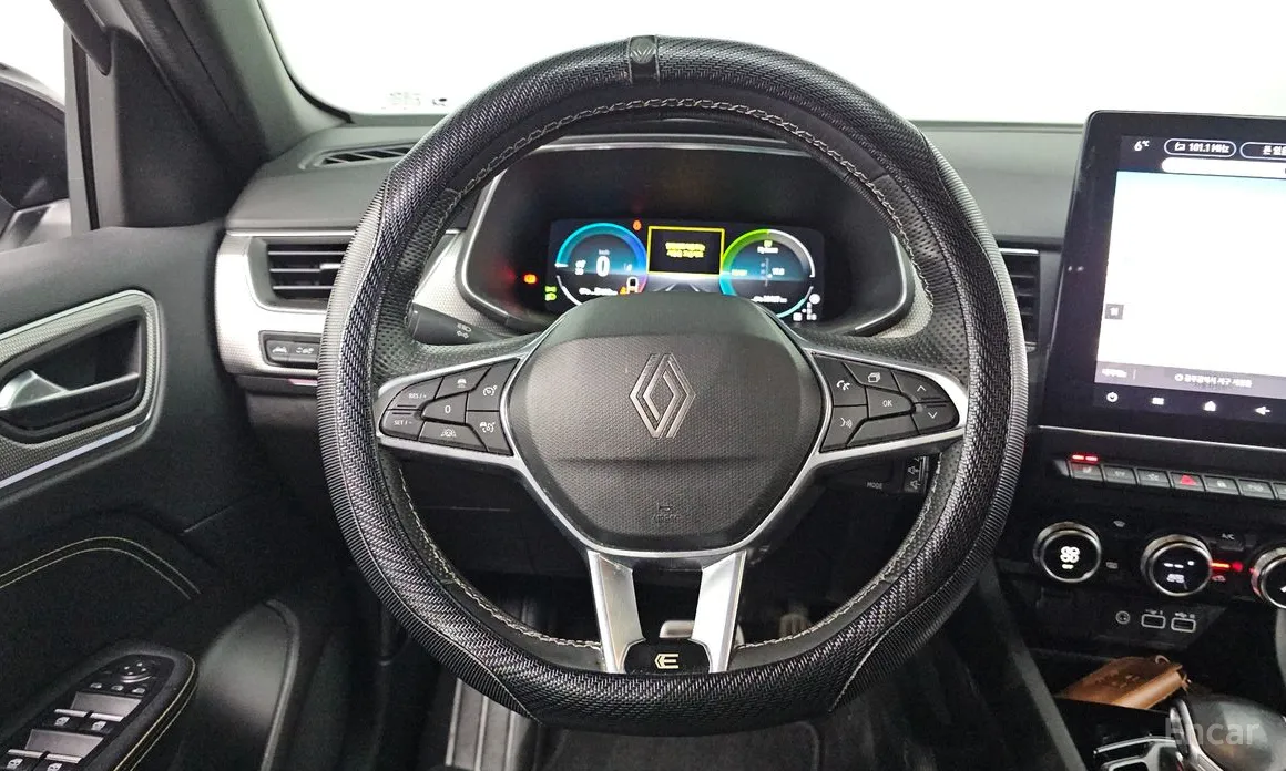 Renault Arkana 2024 1.6 E-TECH Iconic Design Package