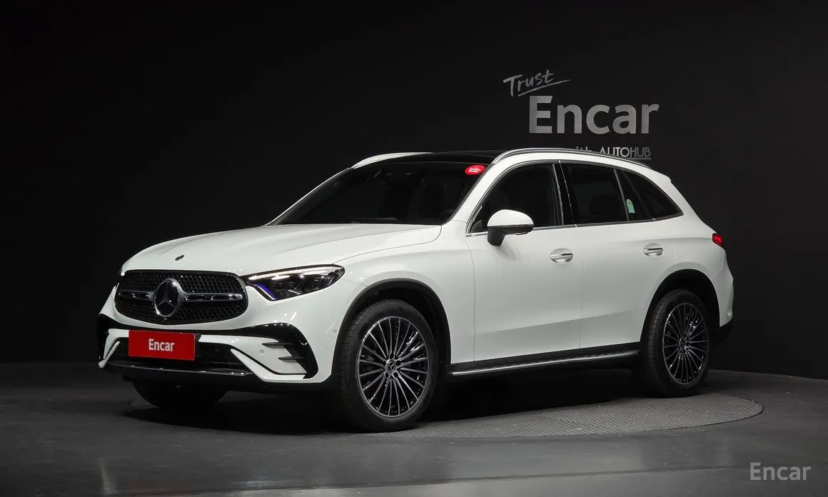 Mercedes-Benz GLC-Class 2023 GLC300 4MATIC AMG Line