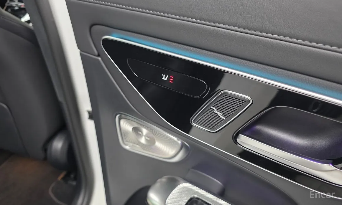 Mercedes-Benz GLC-Class 2023 GLC300 4MATIC AMG Line