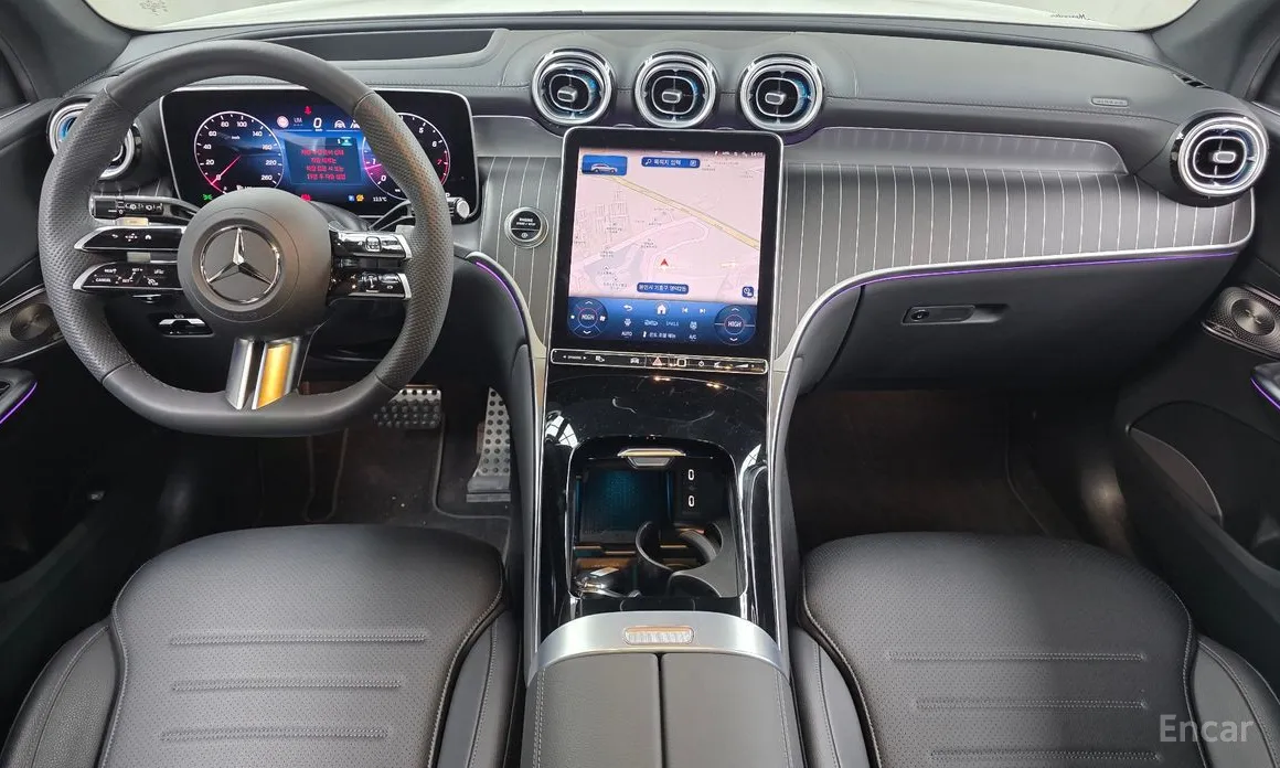 Mercedes-Benz GLC-Class 2023 GLC300 4MATIC AMG Line