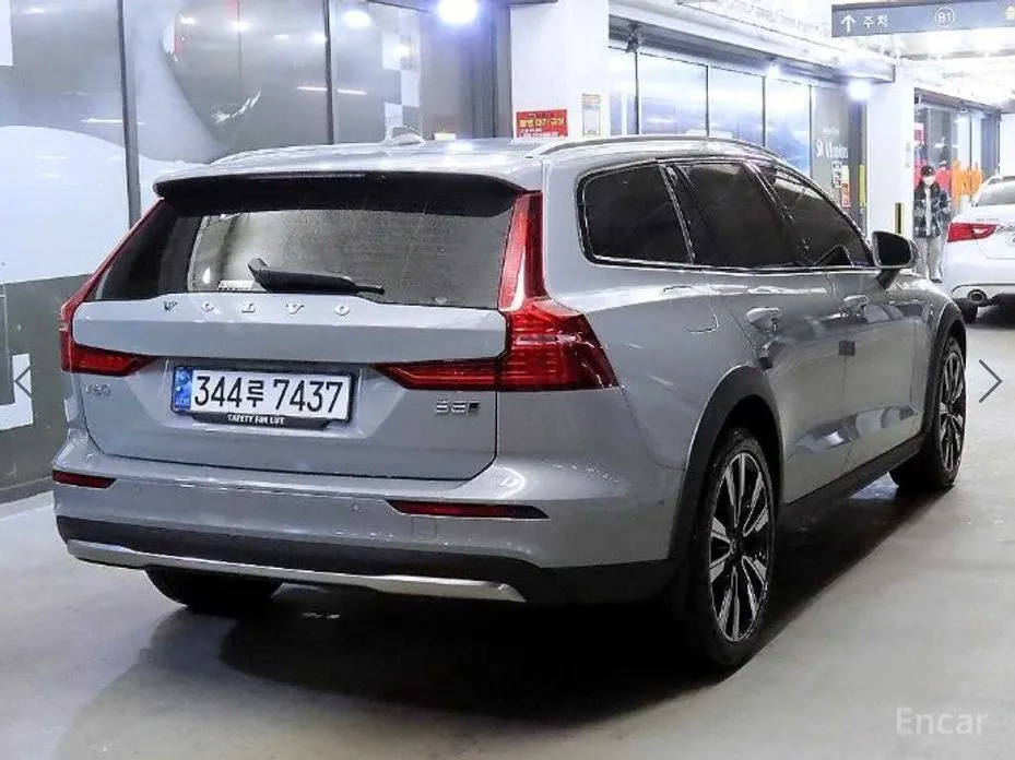 Volvo V60 2019 B5 Ultra AWD