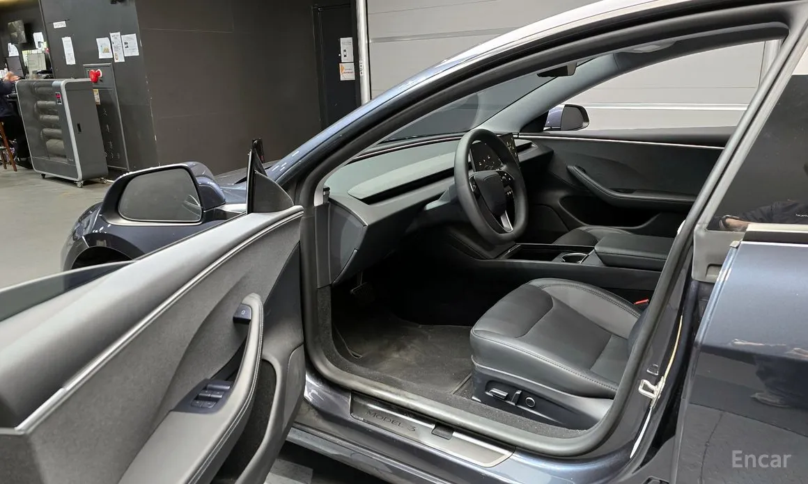 Tesla Model 3 2017 RWD