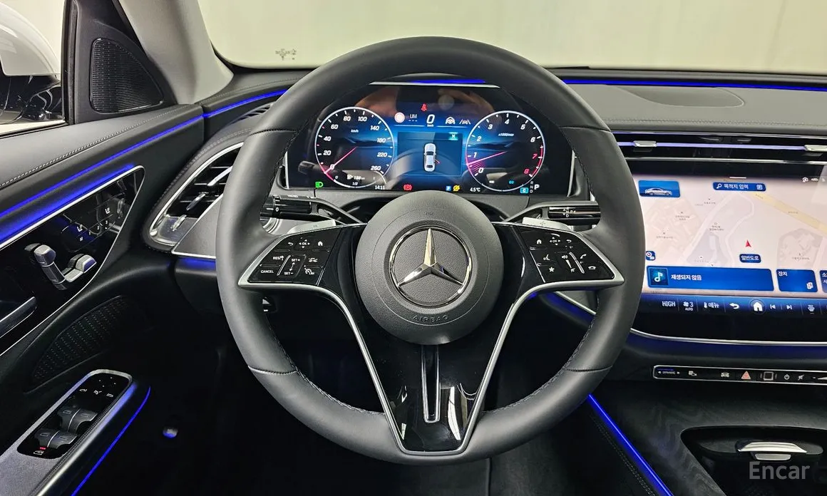 Mercedes-Benz E-Class 2024 E200 Avantgarde