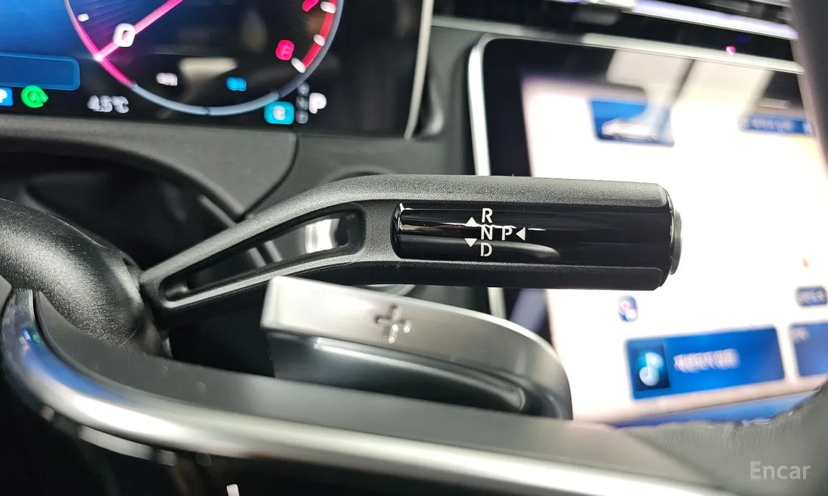 Mercedes-Benz E-Class 2024 E200 Avantgarde