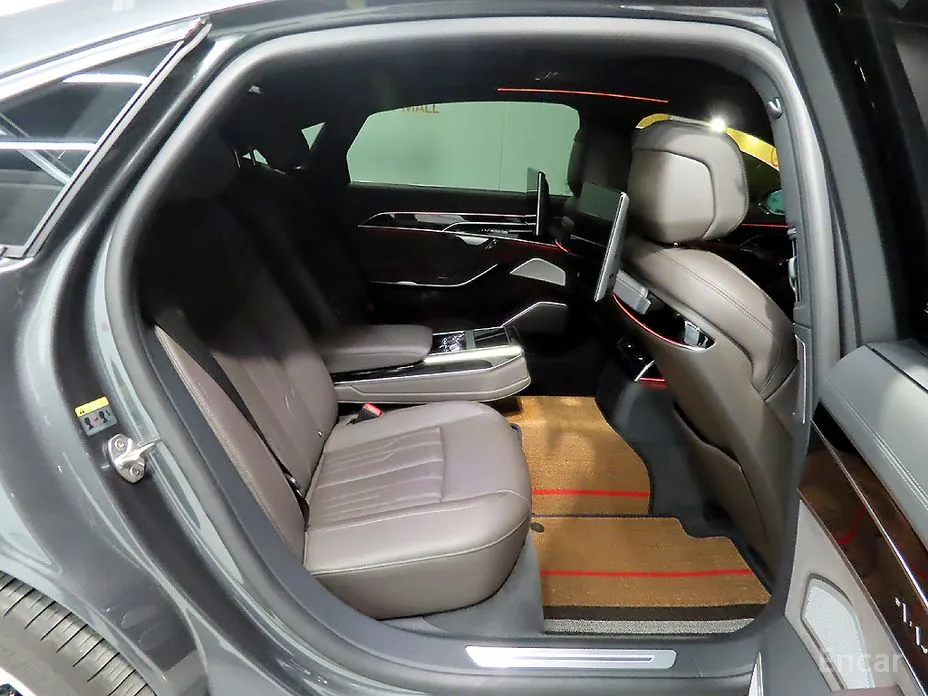 Audi A8 2018 55 TFSI Quattro LWB