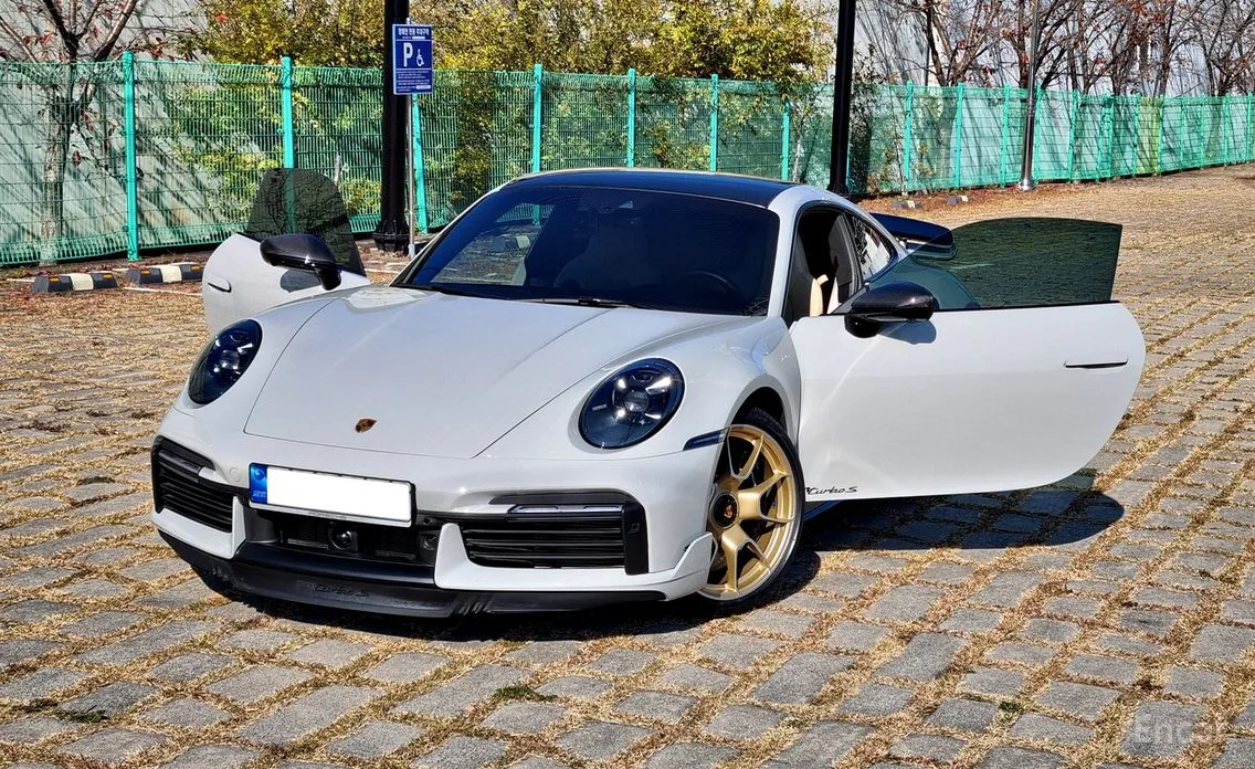Porsche 911 2019 Turbo S