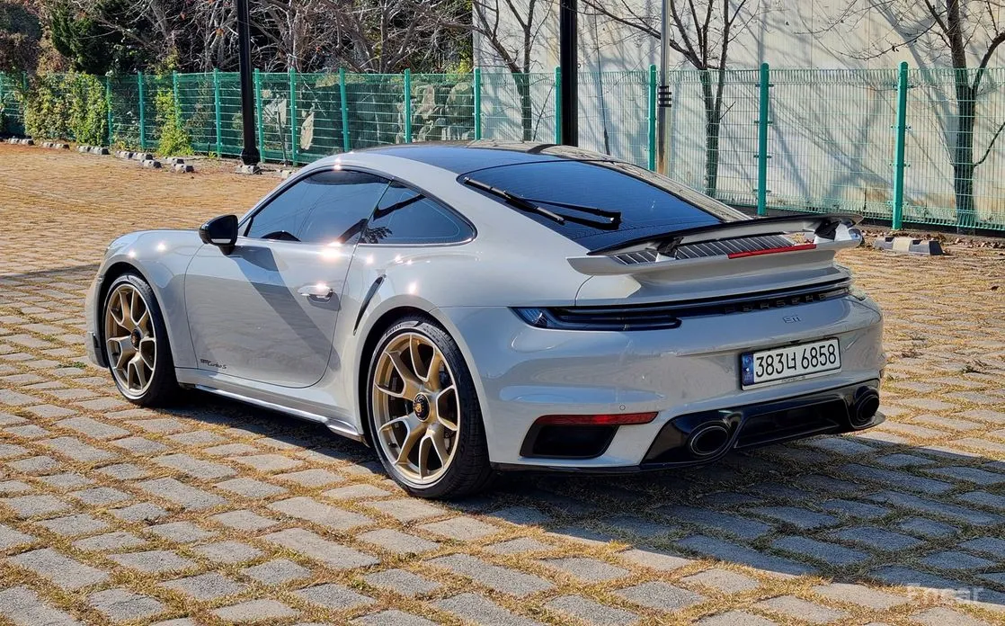 Porsche 911 2019 Turbo S