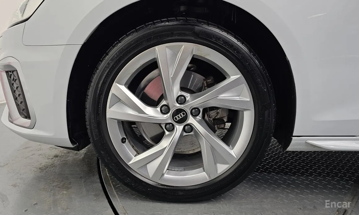 Audi A4 2016 40 TFSI Premium