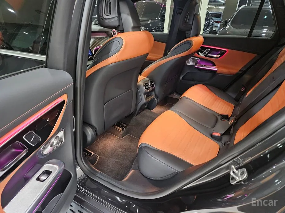 Mercedes-Benz GLC-Class 2023 GLC300 4MATIC AMG Line