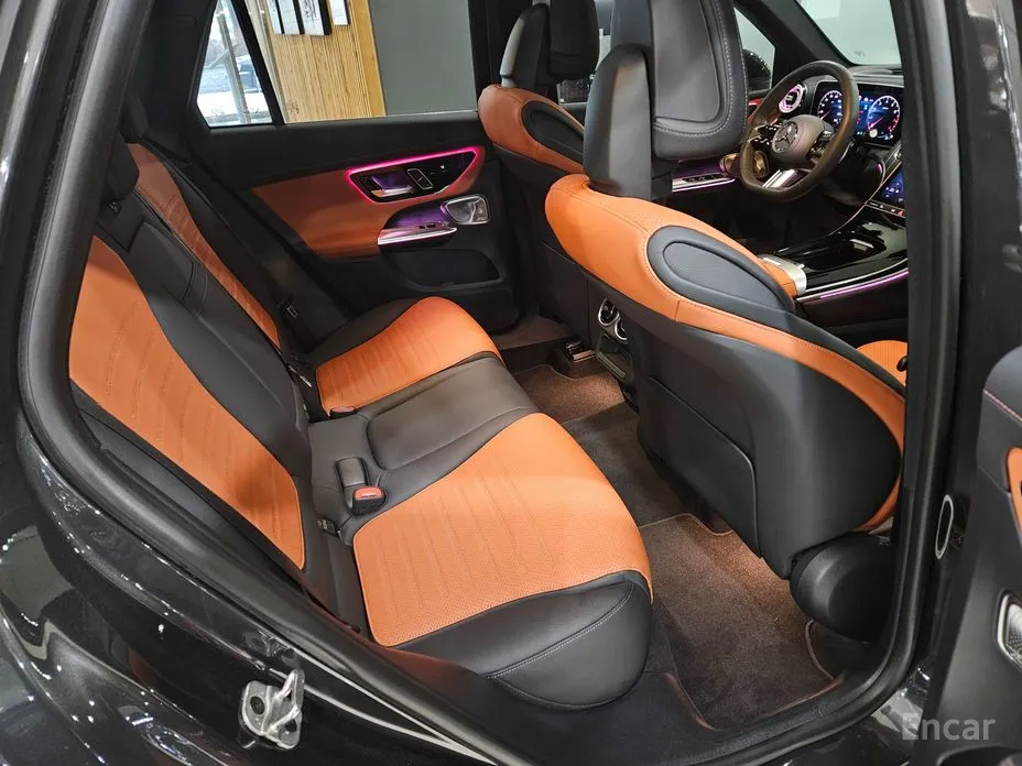 Mercedes-Benz GLC-Class 2023 GLC300 4MATIC AMG Line