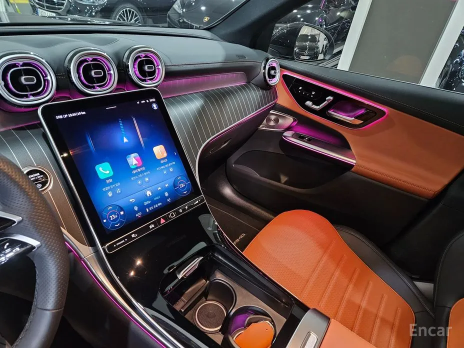 Mercedes-Benz GLC-Class 2023 GLC300 4MATIC AMG Line