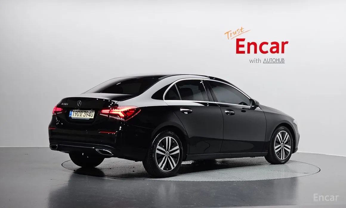 Mercedes-Benz A-Class 2019 A200d Sedan