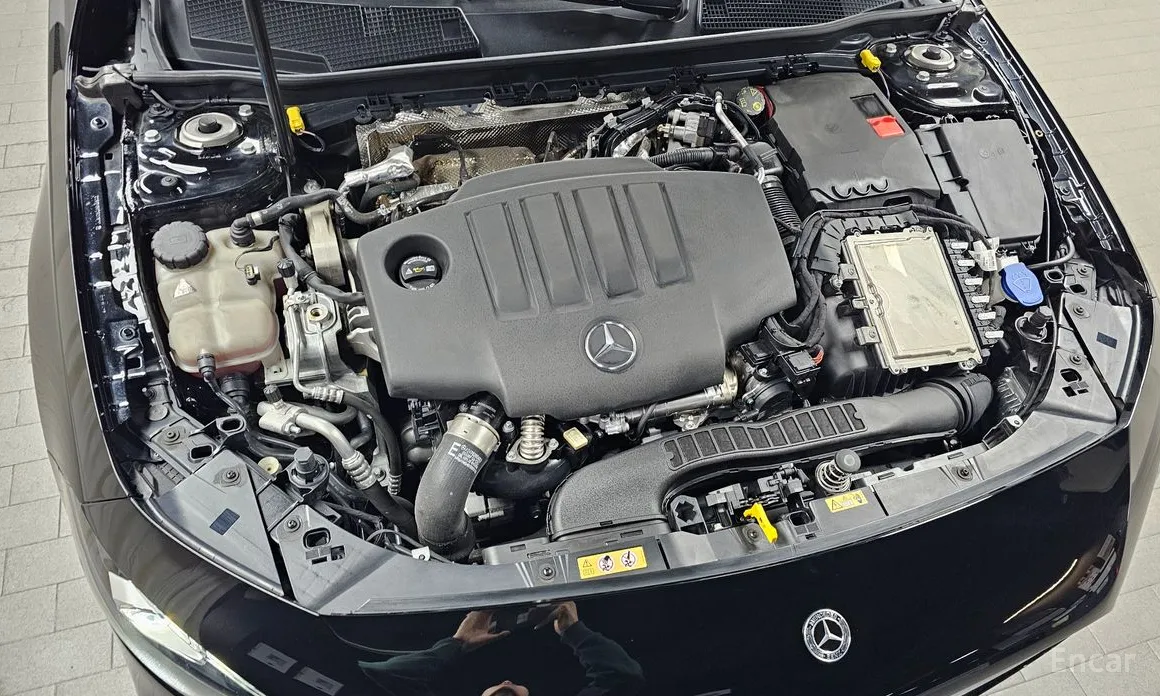 Mercedes-Benz A-Class 2019 A200d Sedan