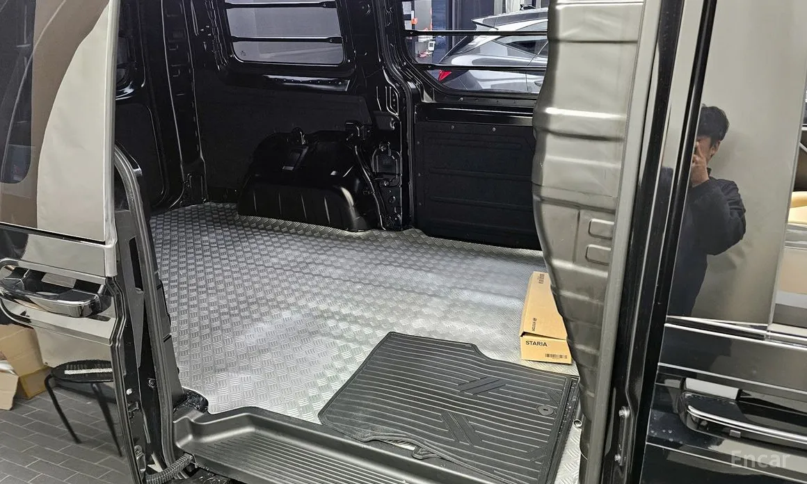 Hyundai Staria 2021 L3.5 Cargo 3-Seater