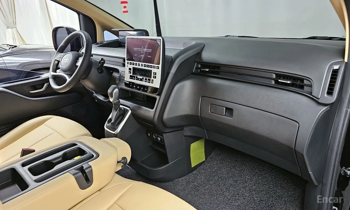 Hyundai Staria 2021 L3.5 Cargo 3-Seater