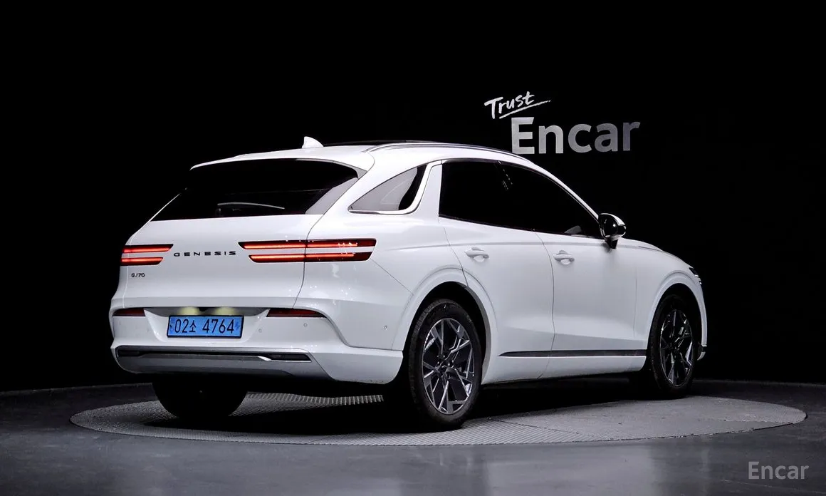 Genesis GV70 2022 e-AWD