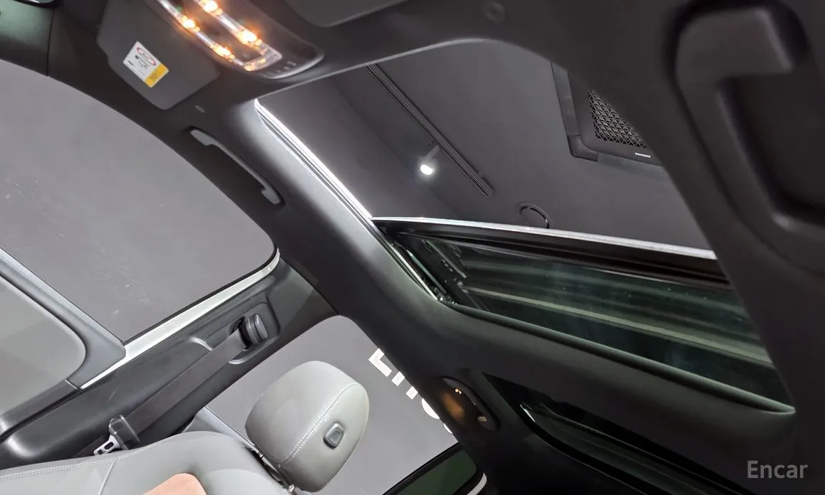 Mercedes-Benz EQB 2022 EQB300 4MATIC