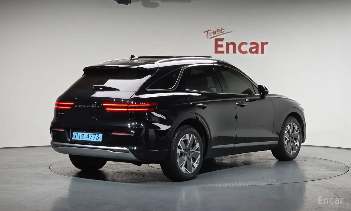 Genesis GV70 2022 e-AWD