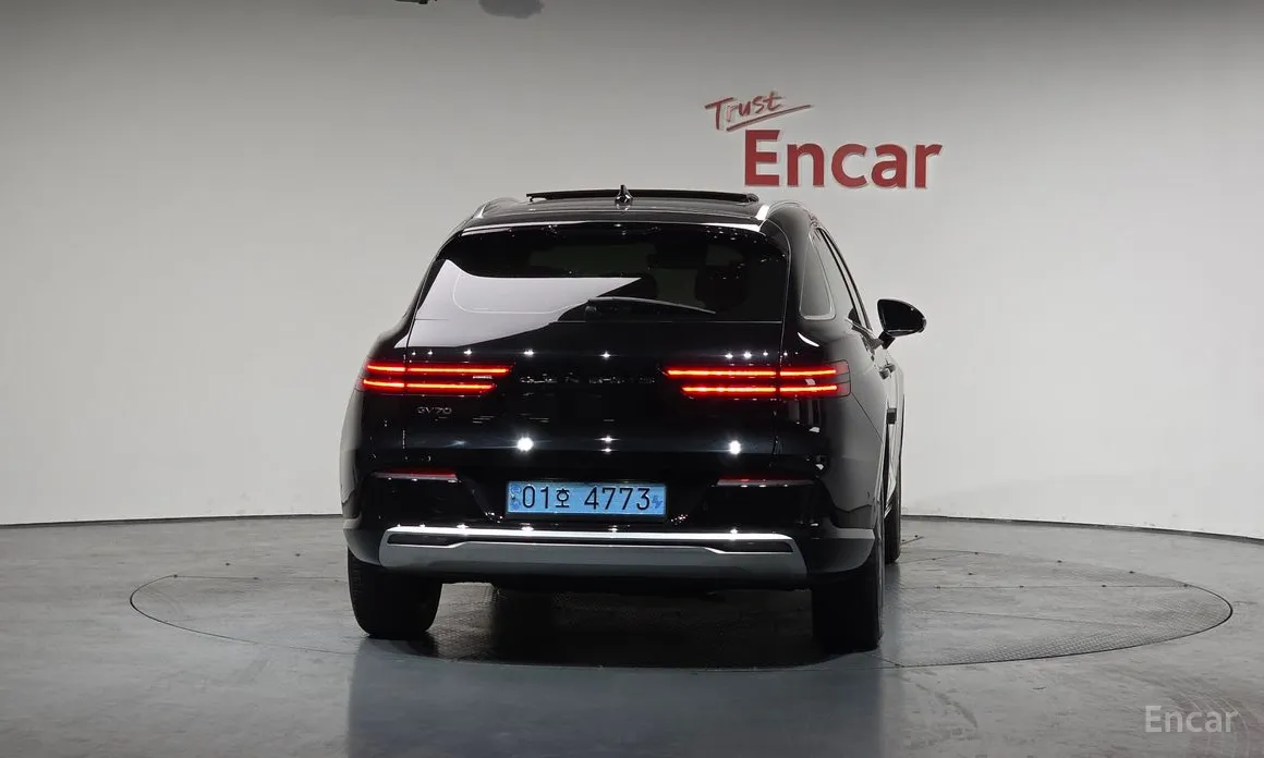 Genesis GV70 2022 e-AWD