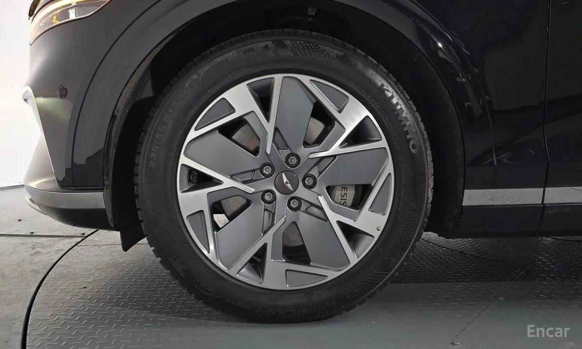 Genesis GV70 2022 e-AWD