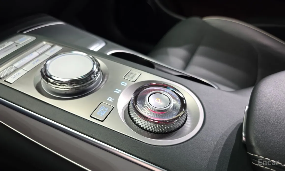 Genesis GV70 2022 e-AWD