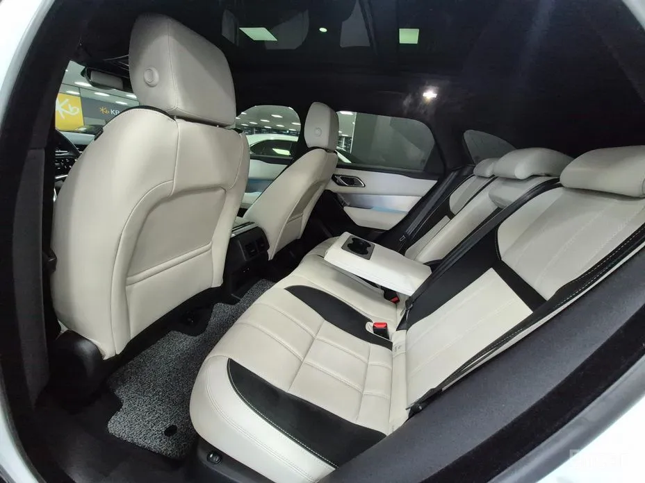 Land Rover Range Rover Velar 2017 2.0 P250 R-Dynamic SE