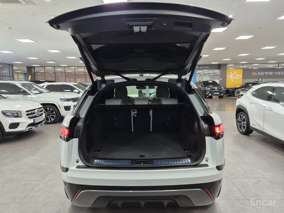 Land Rover Range Rover Velar 2017 2.0 P250 R-Dynamic SE