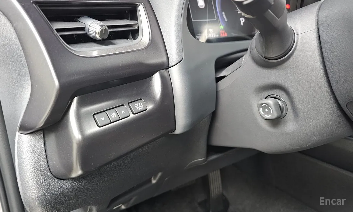 Lexus UX 2024 2.0 2WD