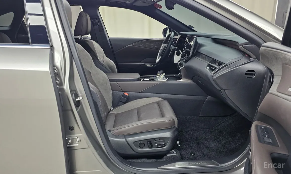 Lexus RX 2023 Luxury