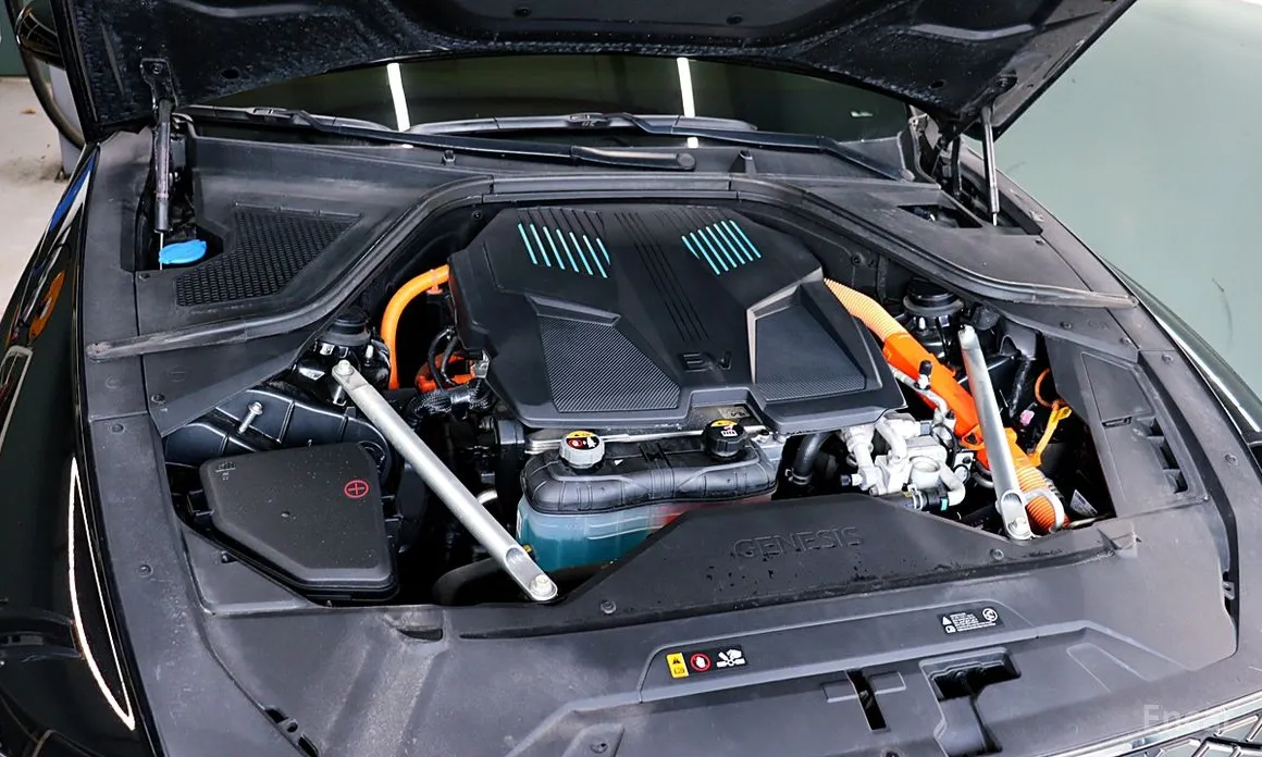 Genesis G80 2021 e-AWD