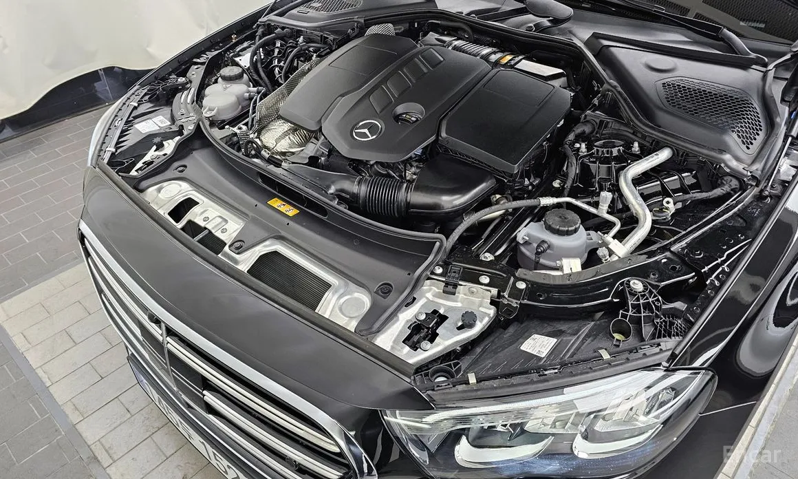 Mercedes-Benz E-Class 2024 E220d 4MATIC Exclusive