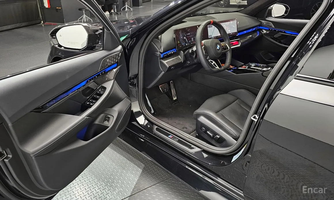 BMW M5 2024 M5 Sedan